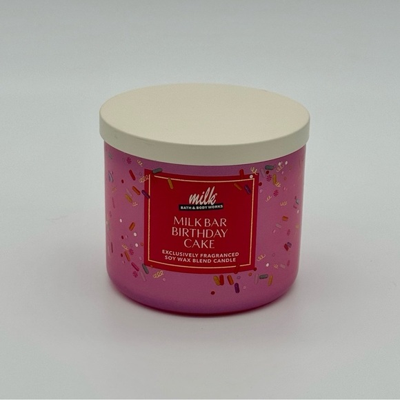 Bath & Body Works Milk Bar Birthday Cake Candle 3 Wick Candle NWT - Picture 3 of 8